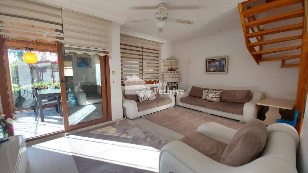 Fethiye Çalış mevkinde satılık 3+1 ikiz villa havuzlu site Discover