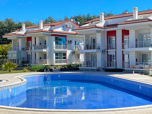 Продажа квартиры в комплексе с бассейном в Фетхие Чалыш